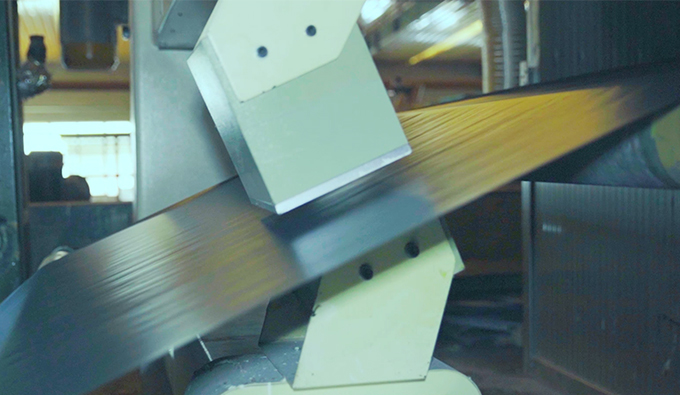 Surveillance en ligne des produits abrasifs