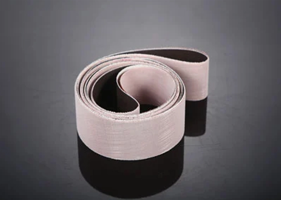 Quelles sont les précautions de sécurité à prendre lors de l'utilisation du tissu de meulage?