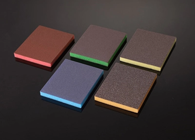 Bloc de ponçage pour le bois